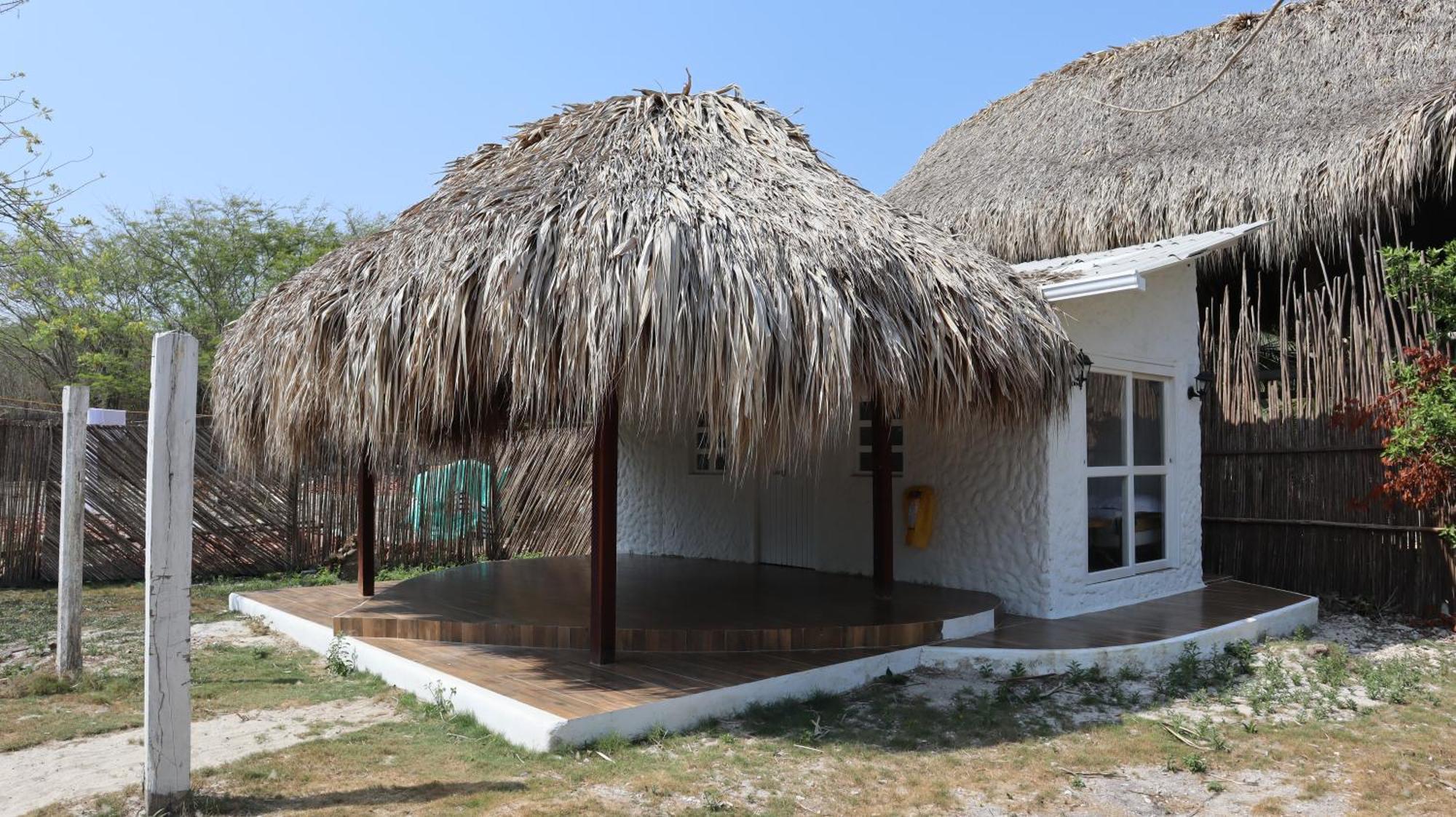 Marine Beach Club & Hotel By Tequendama Tierra Bomba Exteriör bild
